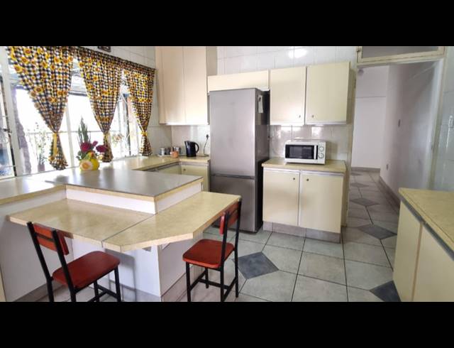 3 BEDROOM HOUSE FOR SALE IN SOUTH CREST
